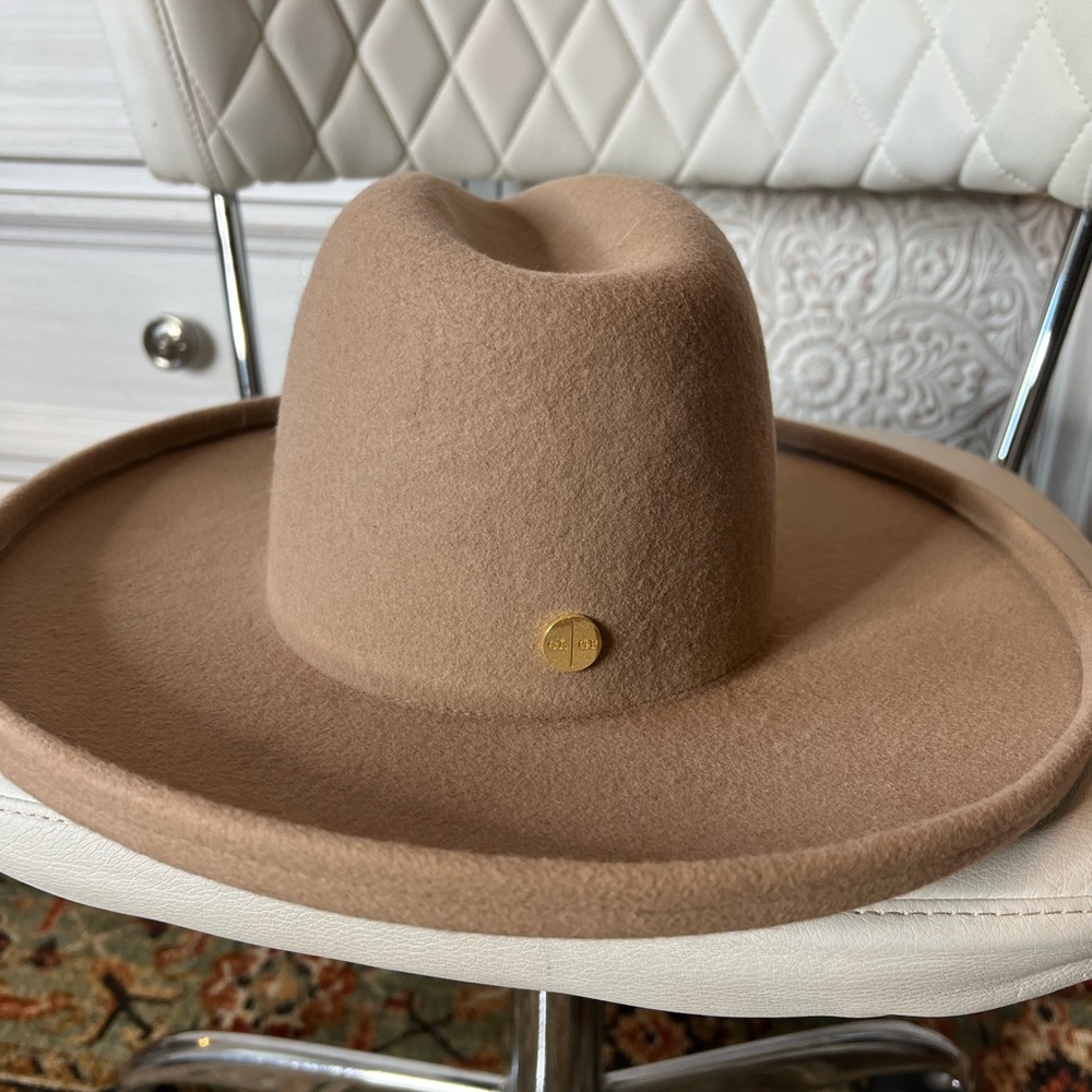 Gigi Pip - Cara Loren Pencil Brim Hat